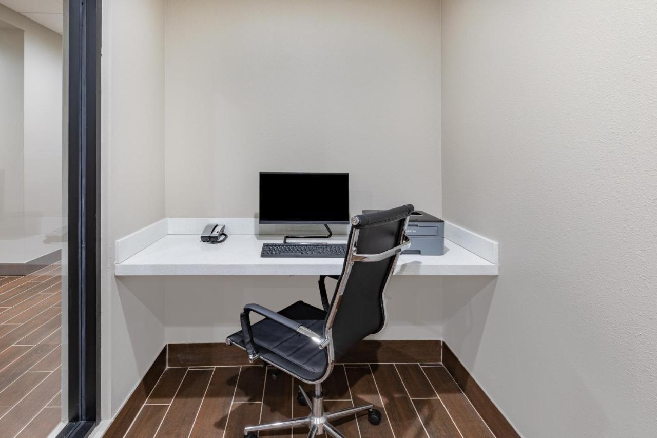 Hawthorn Extended Stay By Wyndham Oklahoma City Airport Εξωτερικό φωτογραφία